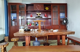 GA黄金甲钢材有限公司舒服办公室